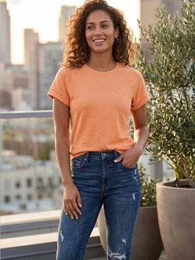 Athleta Women's Vibrant Orange Short Sleeve Tee size L